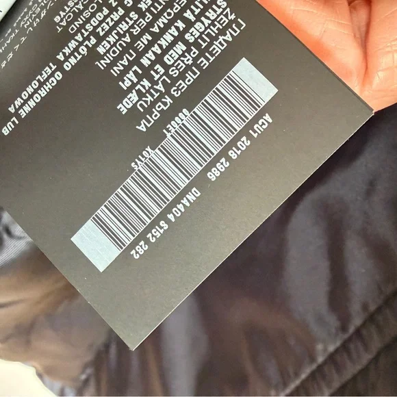 Prada Re-Nylon Navy Slim Jacket - Picture 9 of 10